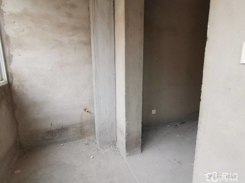 诚心出售 中天景苑 三中 一初 六小学校 可正常过户 可分期